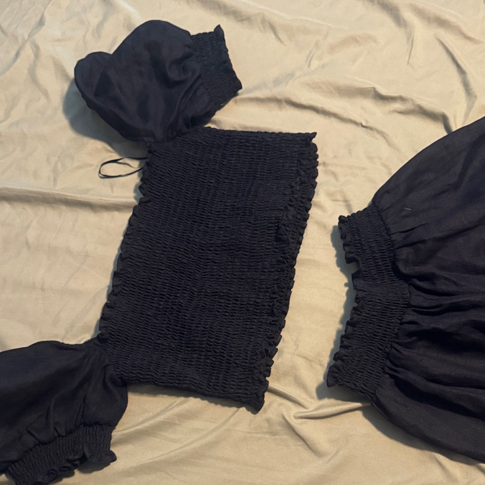 Reformation two piece set size large - Picture 5 of 5